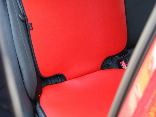 Pokrowce samochodowe, Pokrowce ochronne skórzane. Isofix