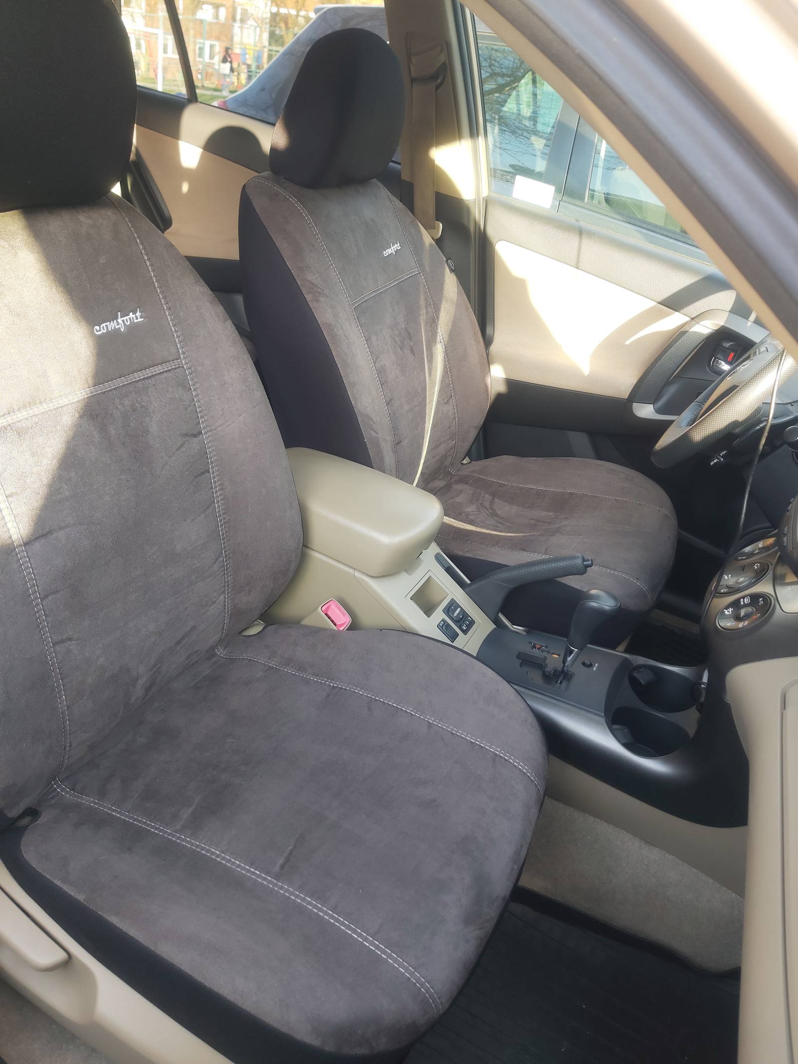 Pokrowce samochodowe Toyota RAV4 IV