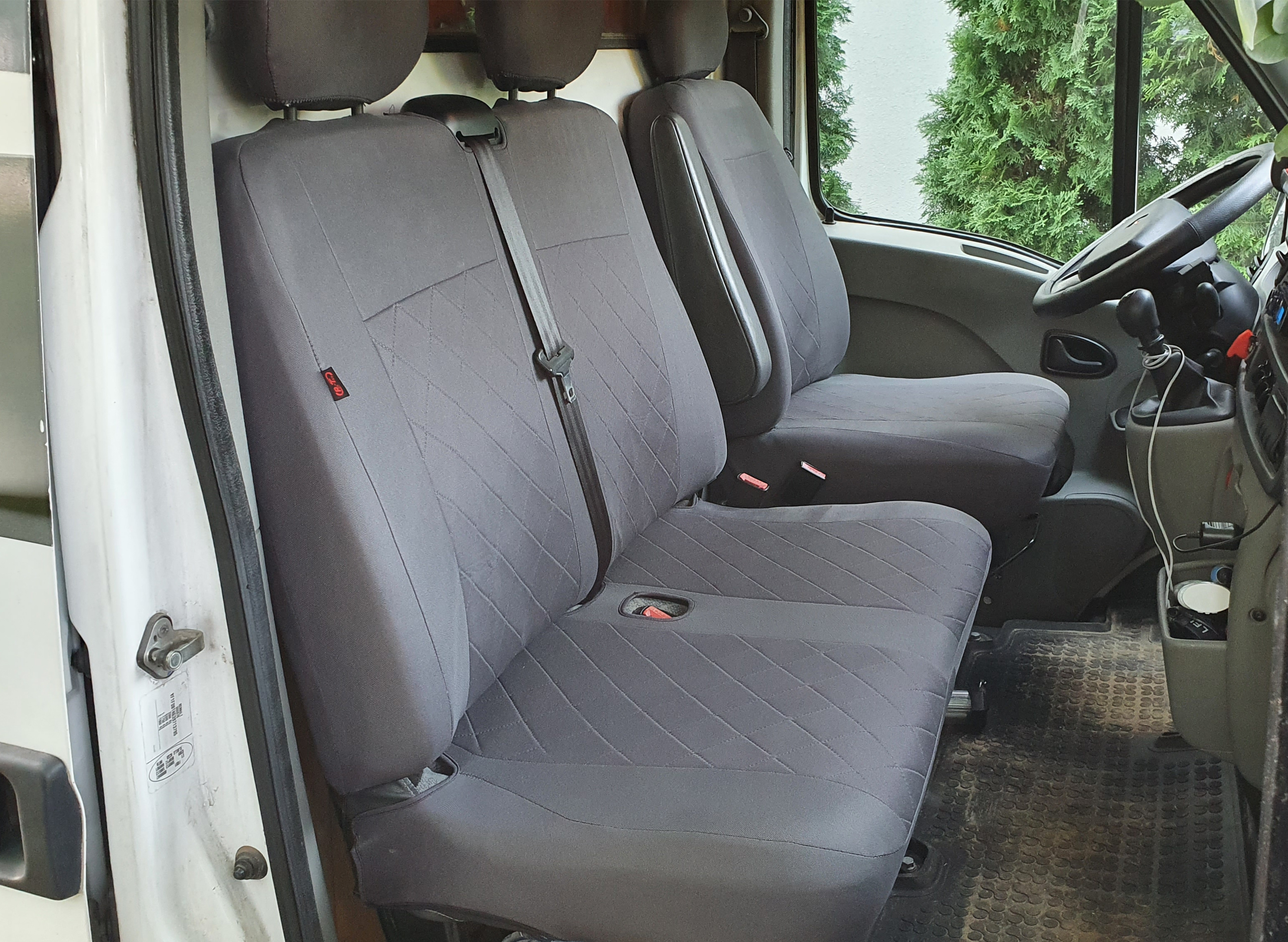 Pokrowce samochodowe Renault Trafic III